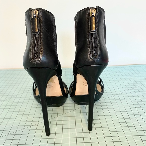 BCBG MAX AZRIA Black Heels - Picture 6 of 8